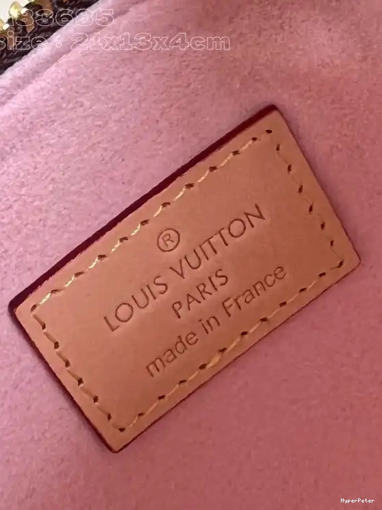 Pouch-21.5*13*4.5CM Lexington LOUIS VUITTON 0606